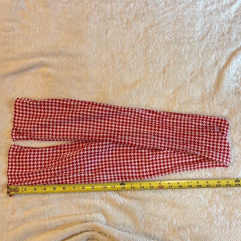 thirty-one Red and White Houndstooth Scarf